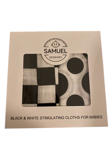 Stimulating Black & White Wash Cloths