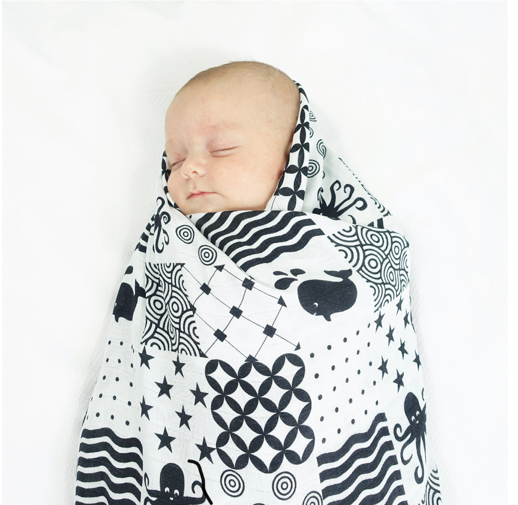 Black and White Super Sensory Muslin